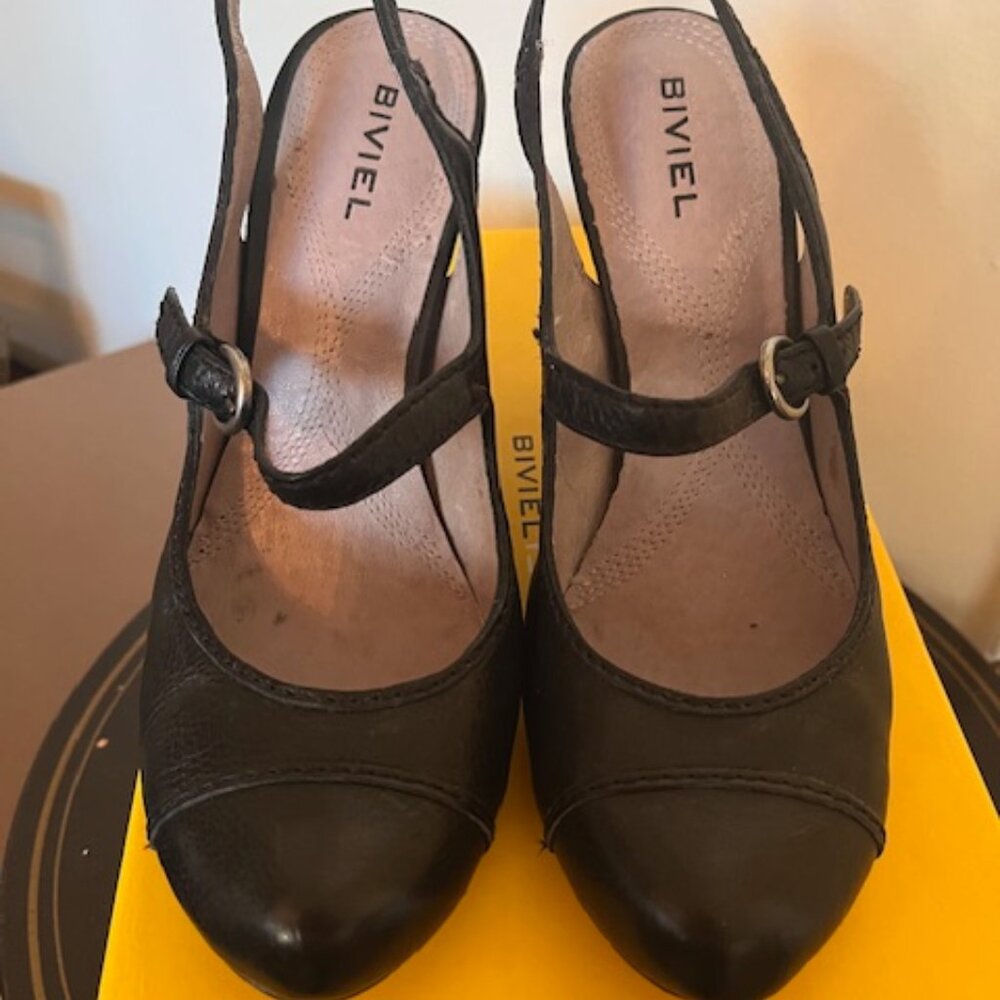 Biviel Mary Jane's Black Leather; SZ 9; Style: Violin